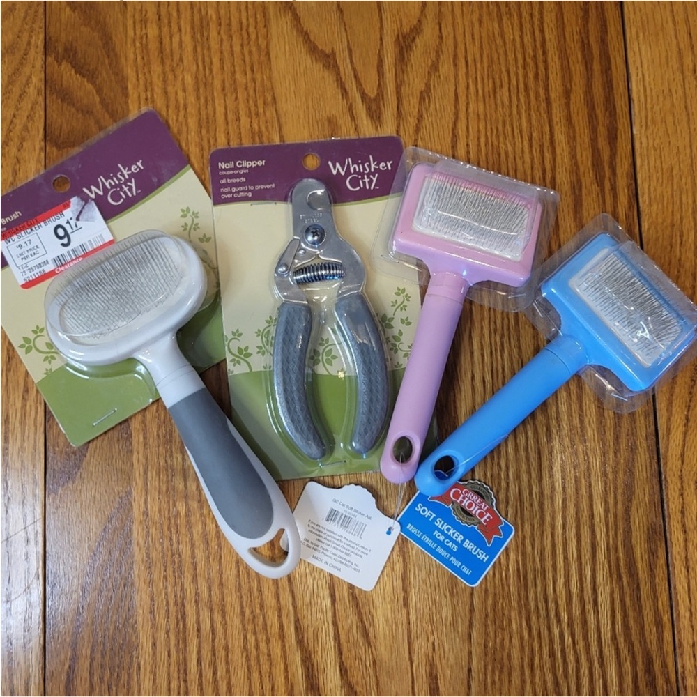🐾Whisker City Brush & Clipper Bundle